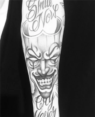 Clown Am Tatŵ