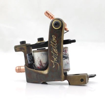 Peiriant Tattoo â llaw